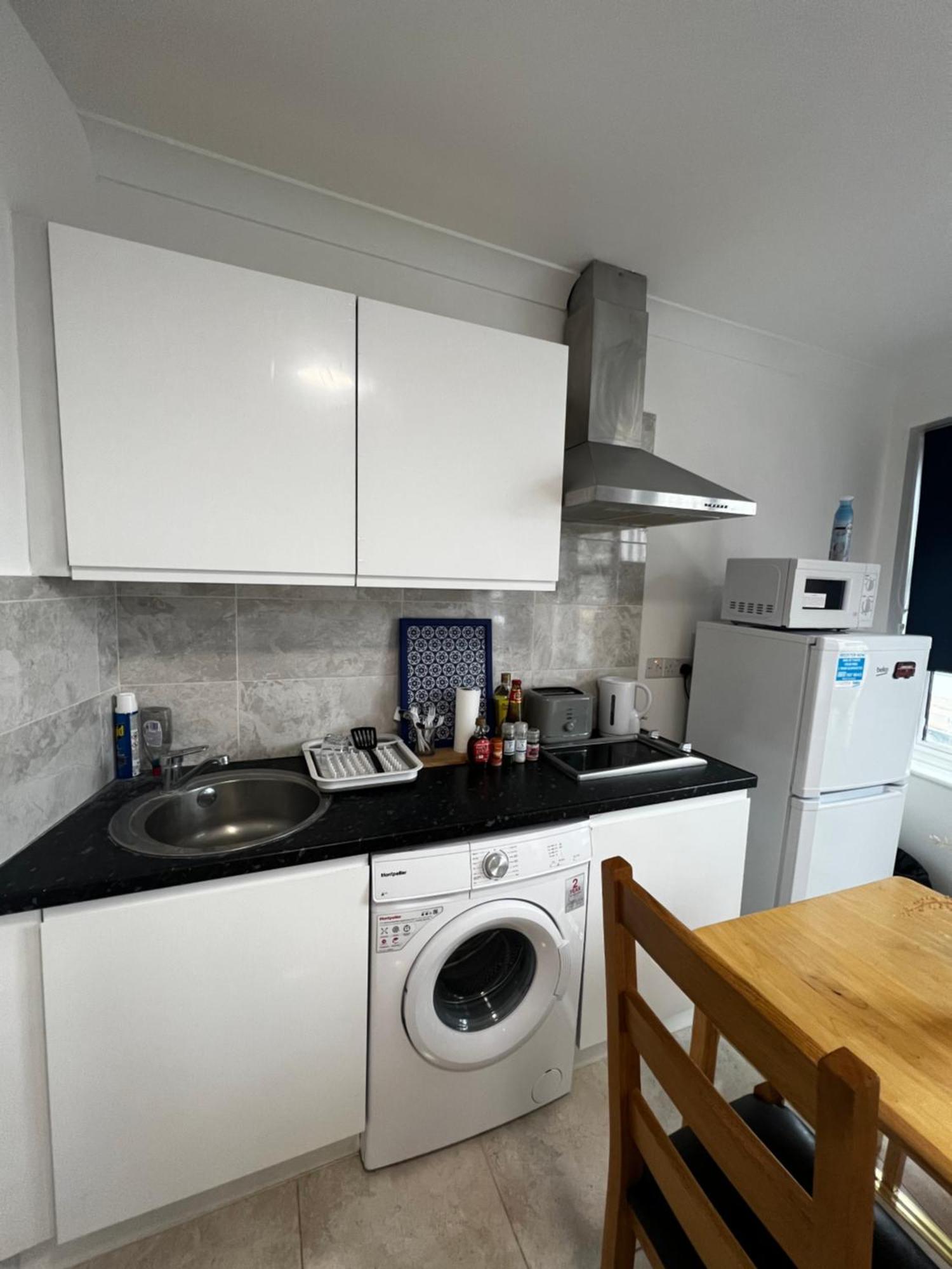 Apartament Flat In *